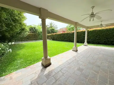 Casa en Alquiler de 4 dormitorios