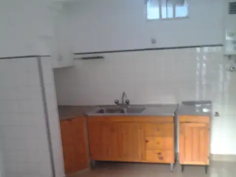 Casa en Alquiler con 1 cochera