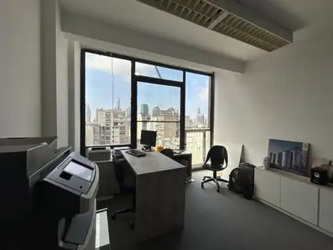 Oficina en Venta con 1 cochera