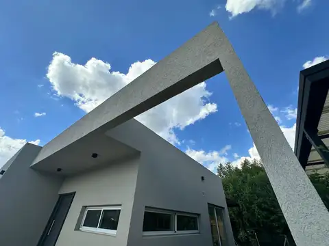 Casa en Venta en La Cañada - Los Arces, USD 175.000