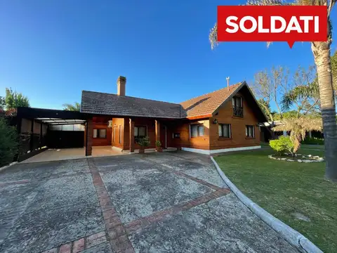 Casa 4 ambientes con 3 baños