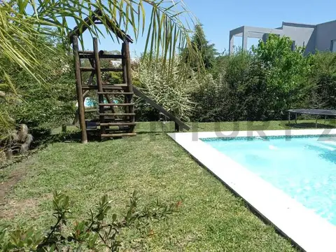 Casa en Venta en Pilar del Este - Santa Guadalupe, USD 185.000