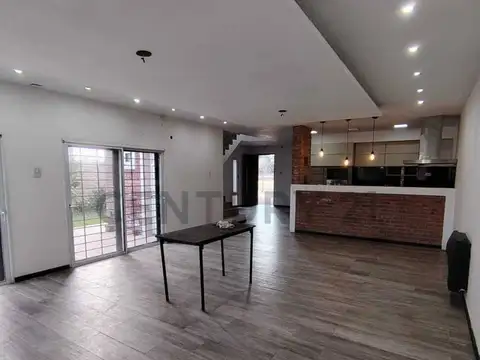 VENTA DE CASA EN IBARLUCEA