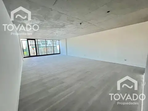 Oficina en Edificio de Categoría A ESTRENAR!