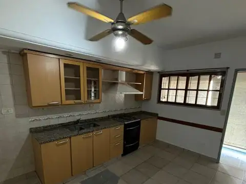 Casa 4 ambientes con 4 baños