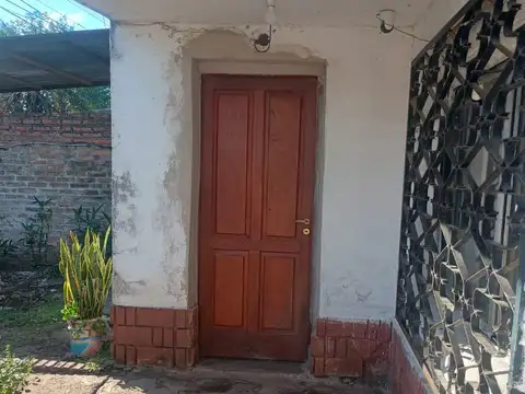 Casa 2 Dormitorios sobre Av. Paraguay 5235!