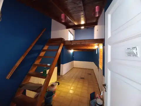 PH MONOAMBIENTE  CON ENTREPISO COCINA BANO PATIO  SIN EXPENSAS