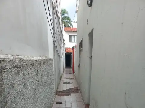 Dante Alighieri 200, Piso PB