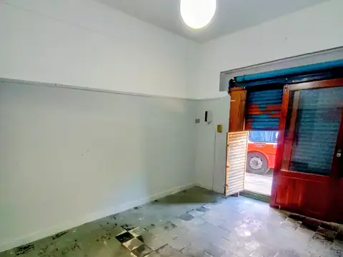 Local en Alquiler Via Púb.