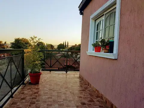 Casa a la venta - Castelar Sur
