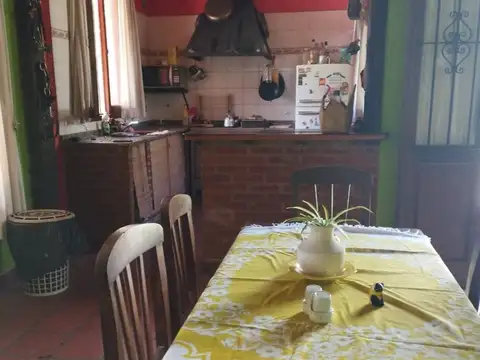 CASAQUINTA VENTA AMPLIO LOTE CENTRO GUERNICA