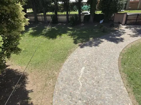 VENTA casa QUINTA con PILETA