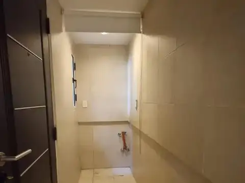 Avenida General Mosconi e/ Gualeguaychú y Sanabria