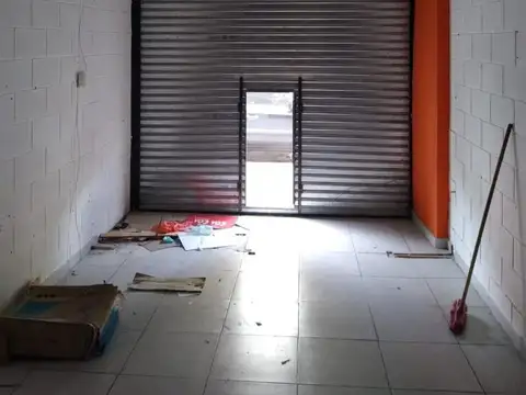 Local en Venta en Flores, USD 450.000