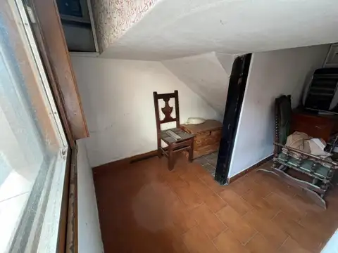 Casa de 4 ambientes con patio y terraza