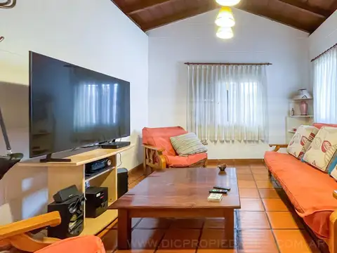 Depto Tipo Casa en Venta con 2 cocheras