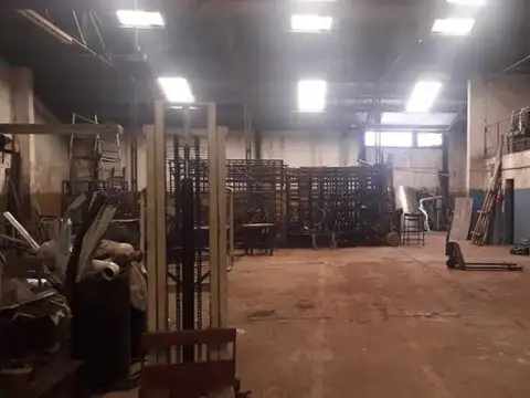 LAS HERAS 4700 - GALPON - V. MARTELLI