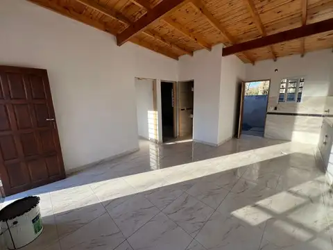Casa en Venta con 1 cochera