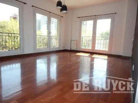 Departamento 4 ambientes con 4 baños