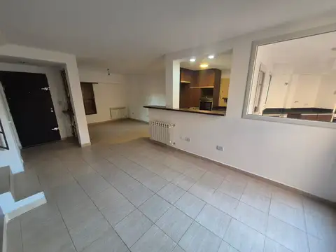 Casa en Alquiler en Provincias Unidas, $ 2.050.000