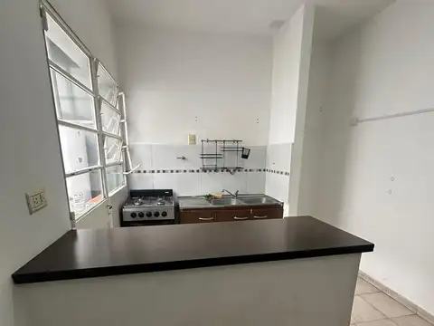 Depto Tipo Casa en Venta 50 años