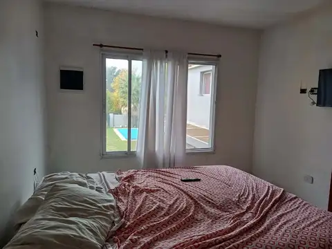 CASA VENTA ARANA CON PILETA