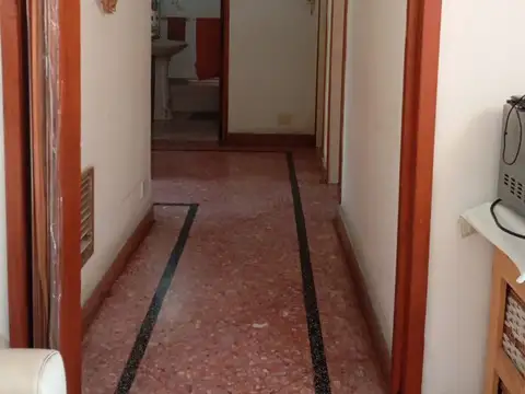 Depto Tipo Casa en Venta 57 años