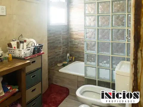 Francisco de las Carreras 2100