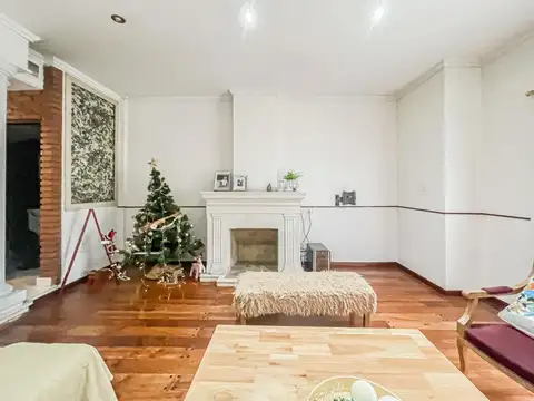 Casa 4 dormitorios - Zona 33 y 12