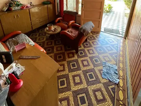 Casa 3 ambientes con 1 baño