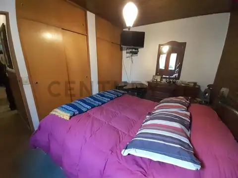 Departamento 8 ambientes con 3 baños
