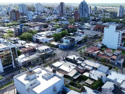 Terreno en venta de 254 m2 totales. Ubicado en pleno Centro Campana