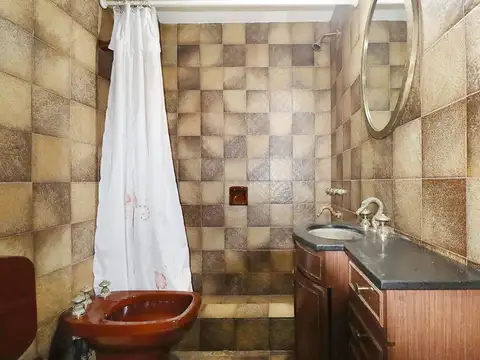 Depto Tipo Casa en Venta con 1 cocheras