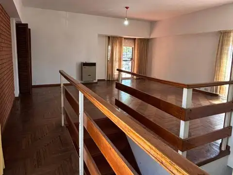 Casa en Alquiler en Loma Hermosa, $ 800.000