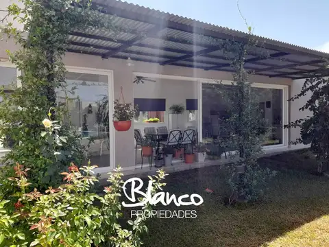 Casa en Alquiler al Este