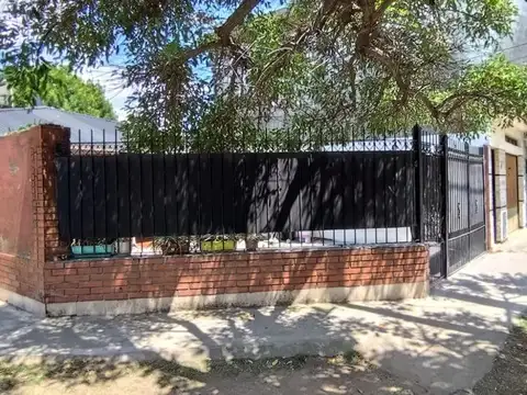 VENTA PH TIPO CASA 3 AMB. I.CASANOVA PATIO GARAJE