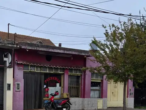 VENTA LOCAL COMERCIAL A RECICLAR  - 300 M2 -  ITUZAINGO NORTE  IDEAL INVERSOR    ZONA COMERCIAL