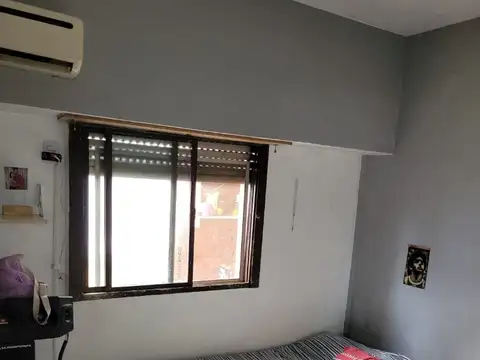 departamento al frente luminoso