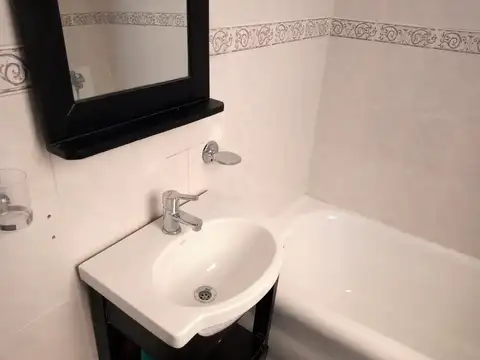 Venta. 2 ambientes. Barracas Muy luminoso. Con renta