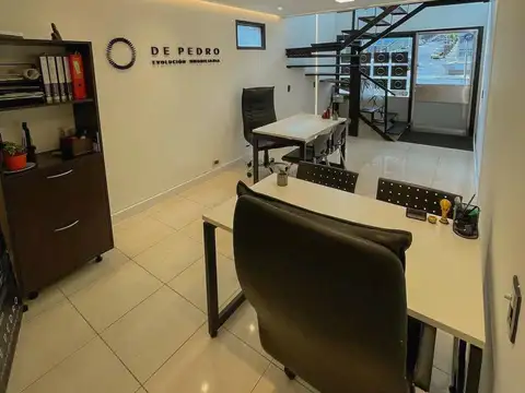 Oficina 2 ambientes con 1 baño