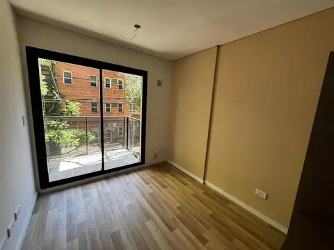 Montevideo 1620 , Piso 01