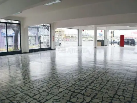 Local | ROSAS, JUAN M. DE al 3300