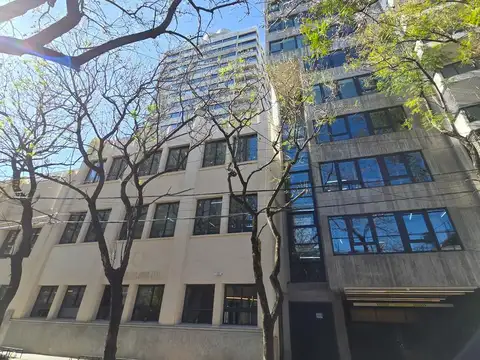 Oficina 3 ambientes con 4 baños