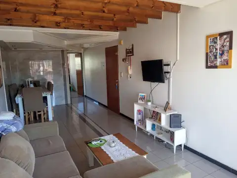 Depto Tipo Casa en Venta en Ramos Mejia, USD 98.000