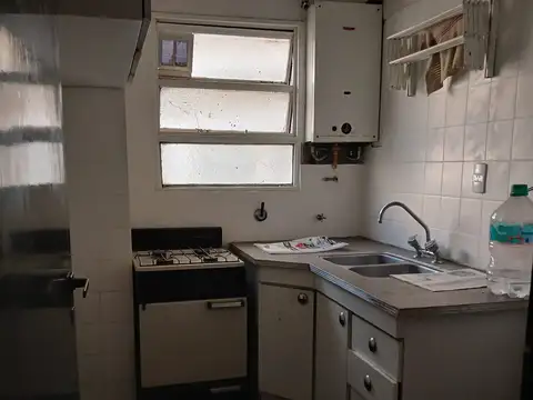 Monoambiente al contrafrente luminoso