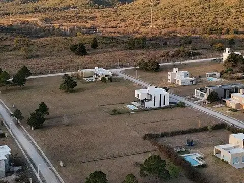 Terreno en Venta 25  mts Frente