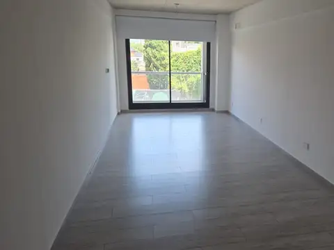 Sáenz Peña e/ Carlos Calvo y Humberto Primo