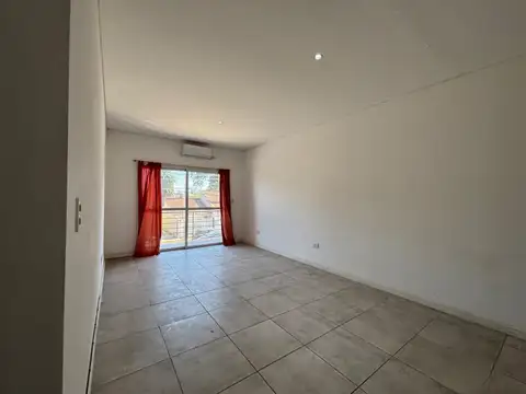 Cañonera Tortuga, casi esquina Pedro Cabral. Bº Villa Buide 700