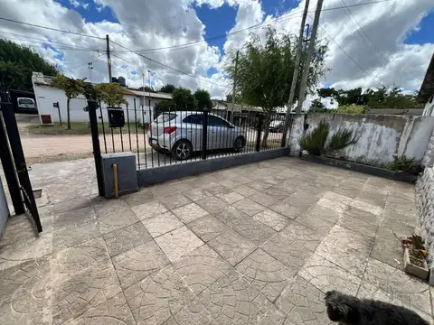 CASA EN VENTA ROQUE PEREZ