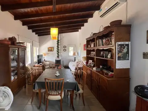 Casa 3 ambientes con 2 baños